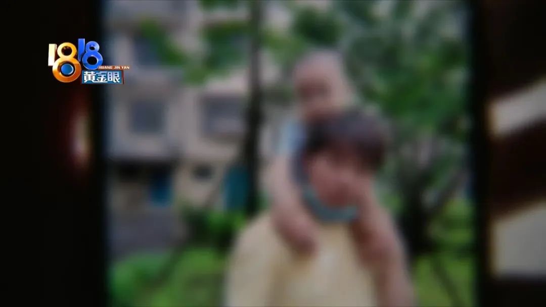 DƬ